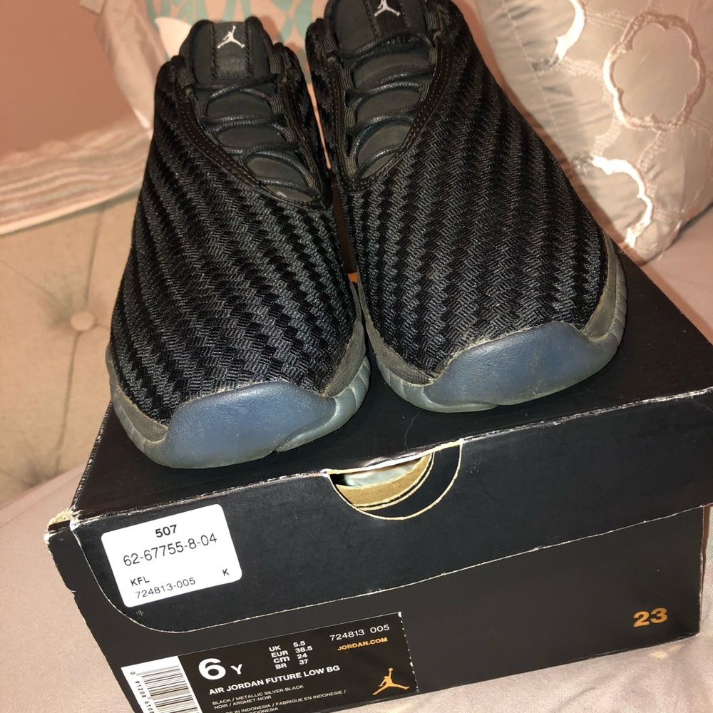 Air Jordan Future Low Sz Grade School 6